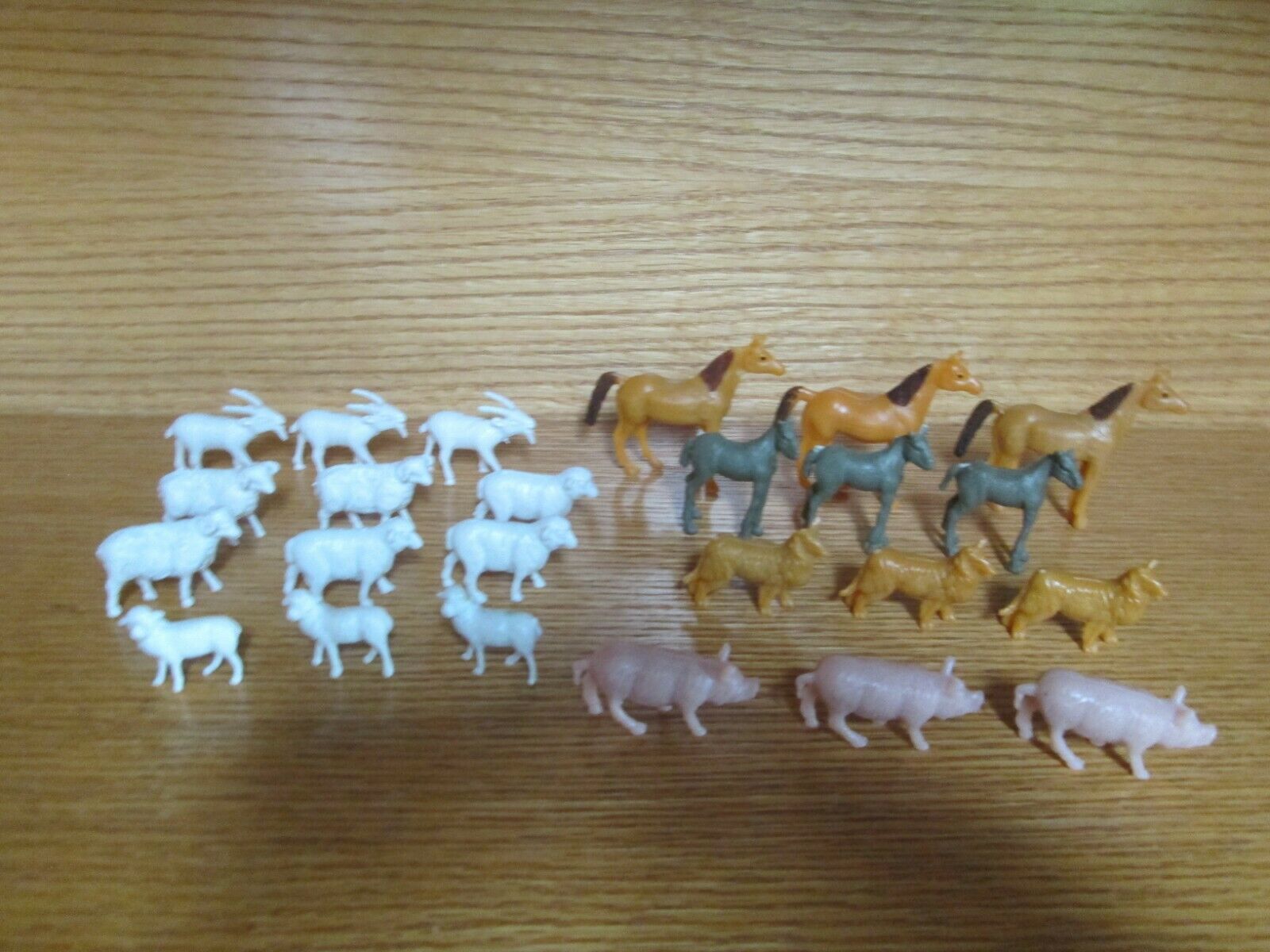Vintage Lot Of Plastic Miniature Farm Animals Horses Dogs Sheep Pigs Goats