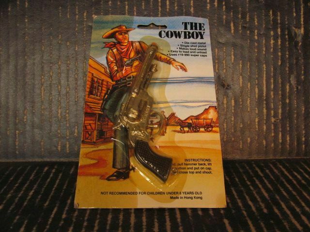 Victory Cowboy Six Shooter Pistol Miniature Toy Cap Gun 4.5" Hong Kong On Card